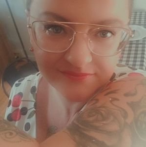 Meet your Posher, Valerie